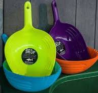Shark SKUP Feed Scoop